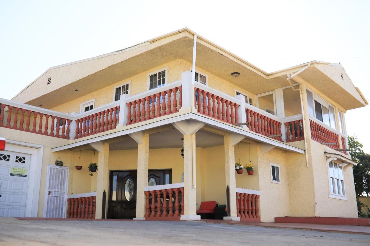 Playa Hermosa Bed&Breakfast Ensenada Bagian luar foto