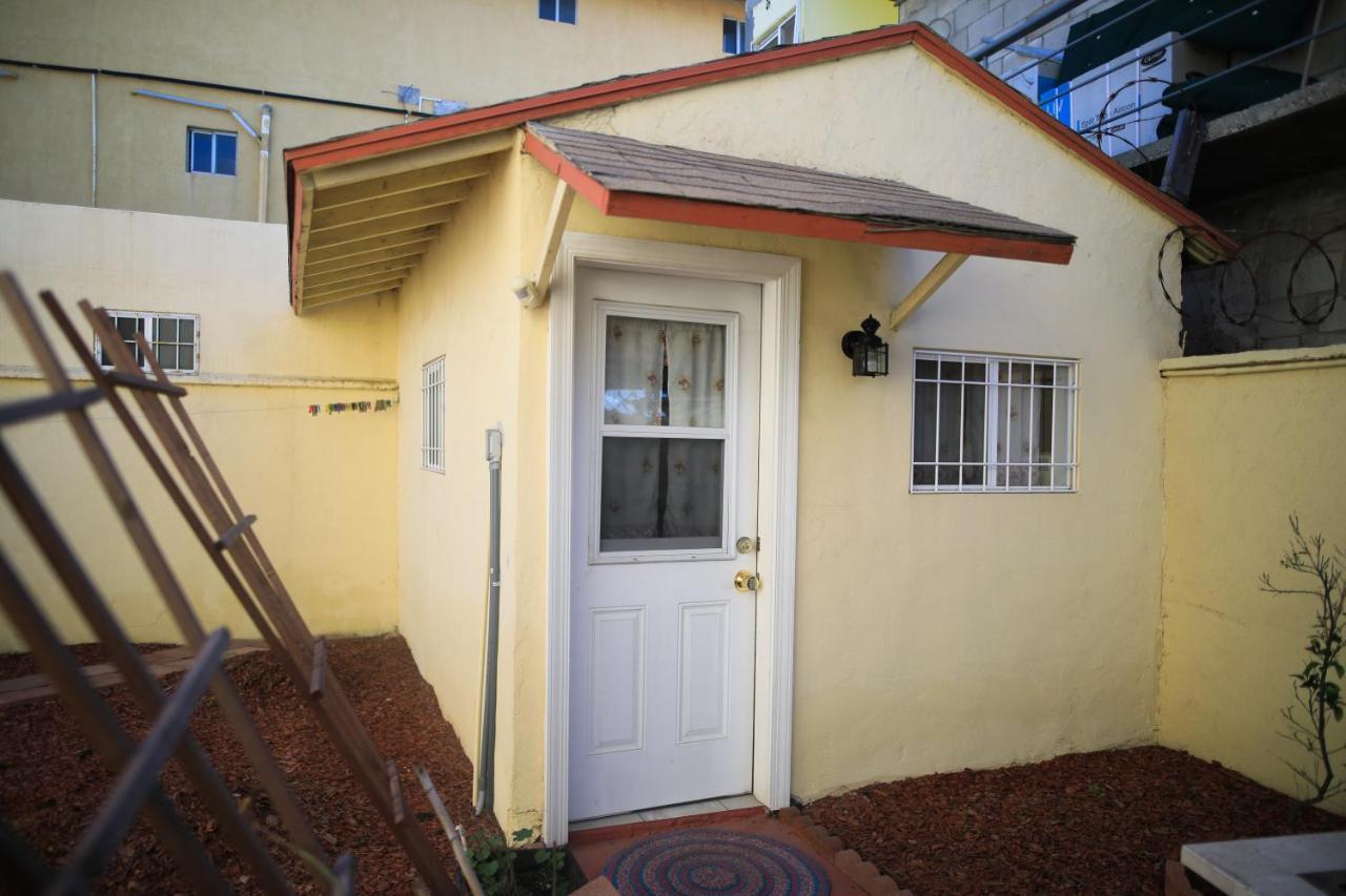 Playa Hermosa Bed&Breakfast Ensenada Bagian luar foto