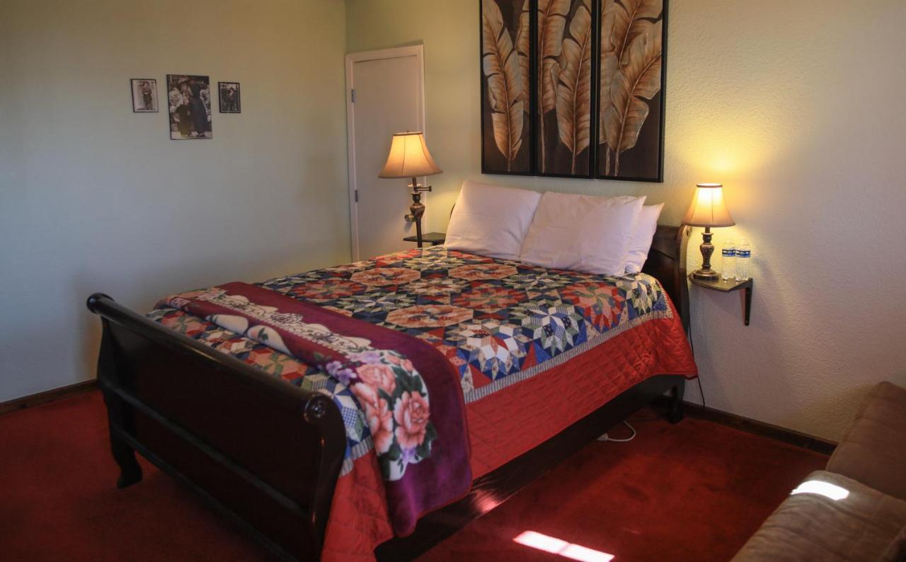 Playa Hermosa Bed&Breakfast Ensenada Bagian luar foto