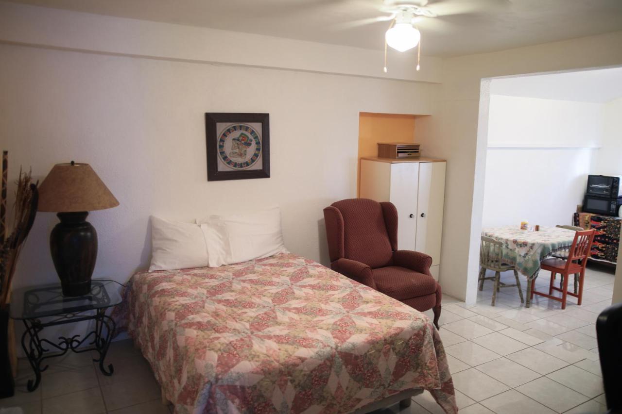 Playa Hermosa Bed&Breakfast Ensenada Bagian luar foto