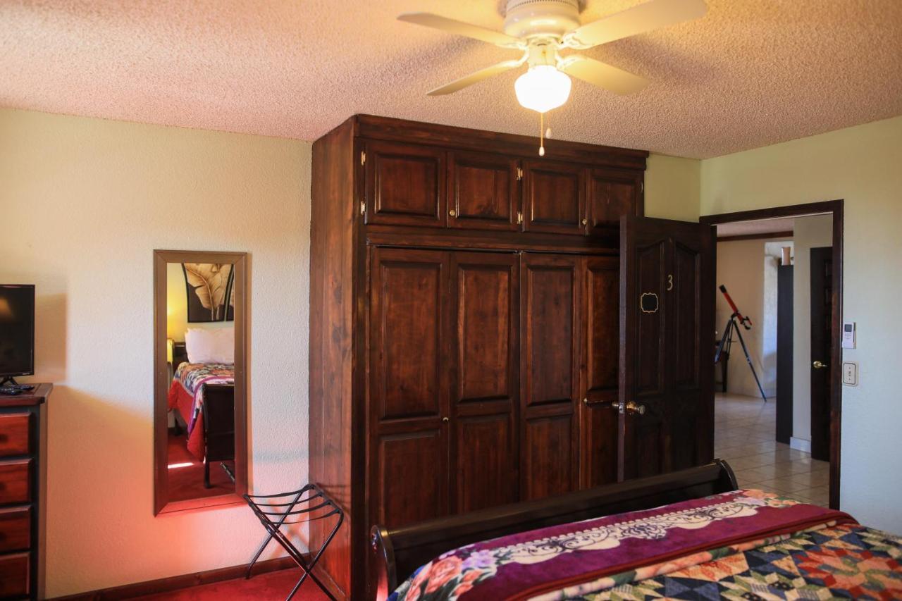 Playa Hermosa Bed&Breakfast Ensenada Bagian luar foto