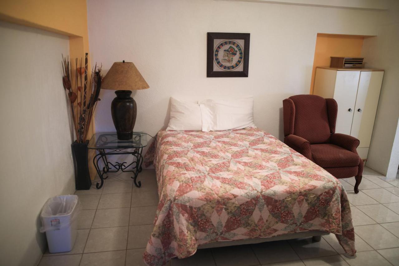 Playa Hermosa Bed&Breakfast Ensenada Bagian luar foto