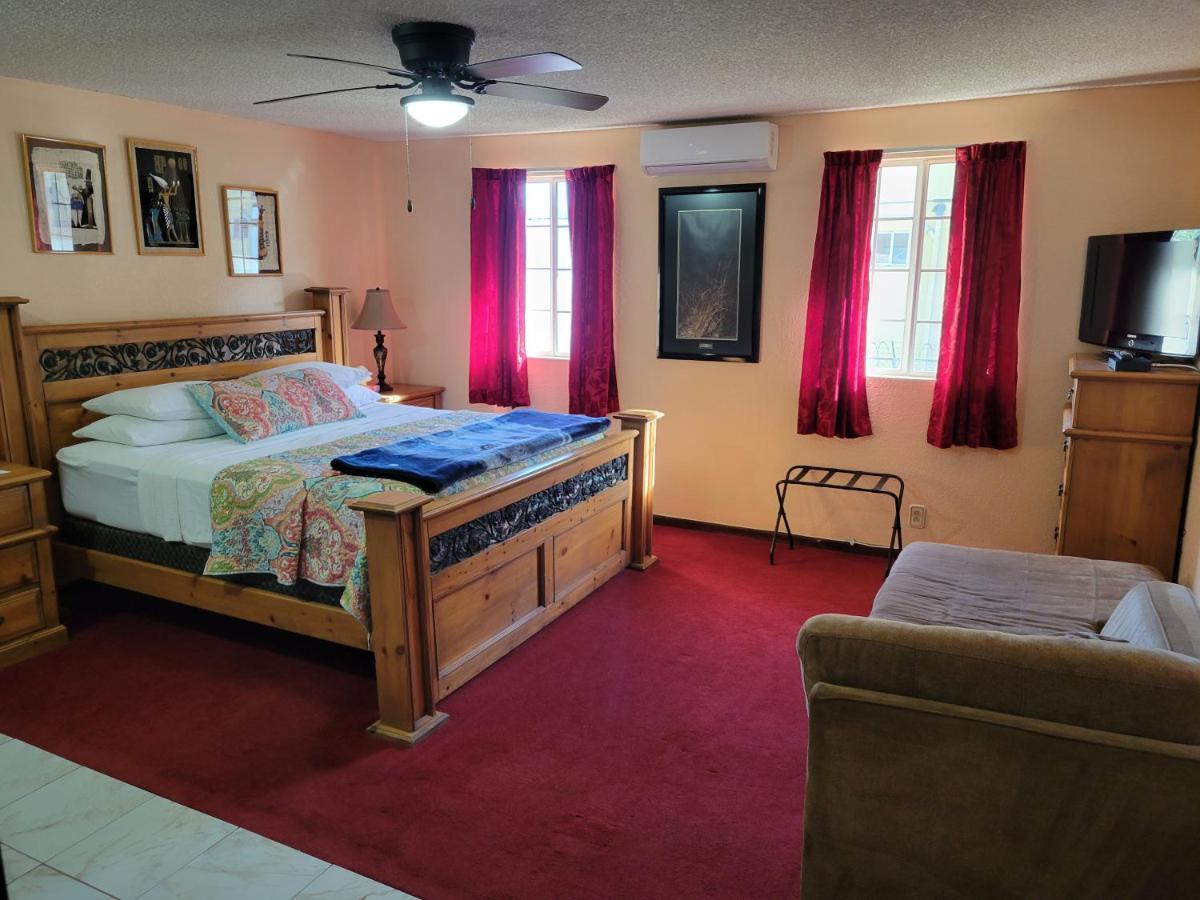 Playa Hermosa Bed&Breakfast Ensenada Bagian luar foto