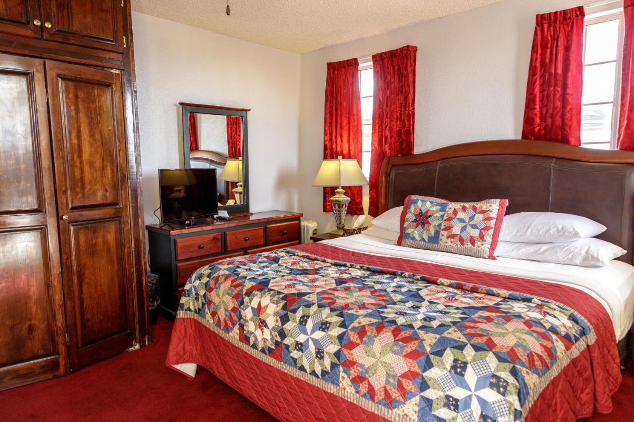 Playa Hermosa Bed&Breakfast Ensenada Bagian luar foto