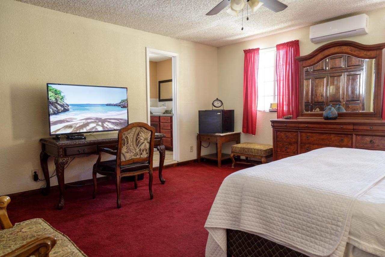 Playa Hermosa Bed&Breakfast Ensenada Bagian luar foto