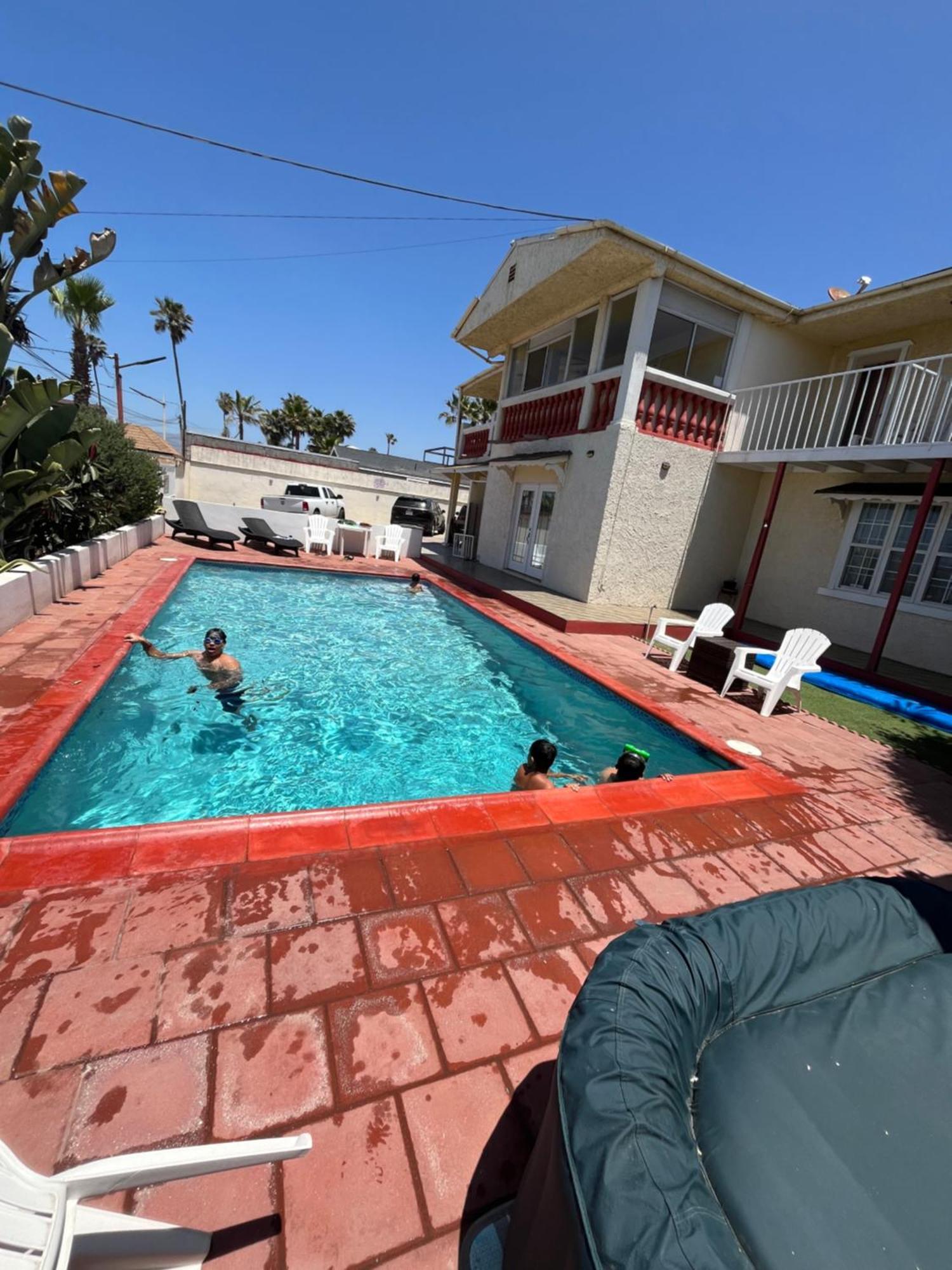 Playa Hermosa Bed&Breakfast Ensenada Bagian luar foto