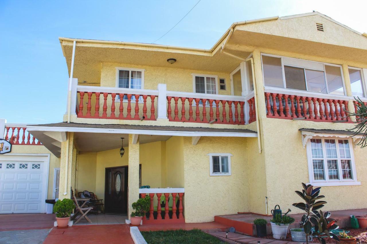 Playa Hermosa Bed&Breakfast Ensenada Bagian luar foto